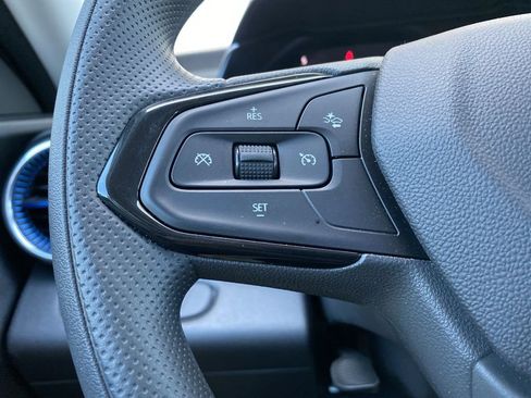 Used 2026 Chevrolet Trax LT FWD image 18