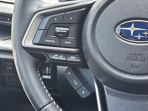 Used 2024 Subaru Forester Premium AWD/4WD image 9