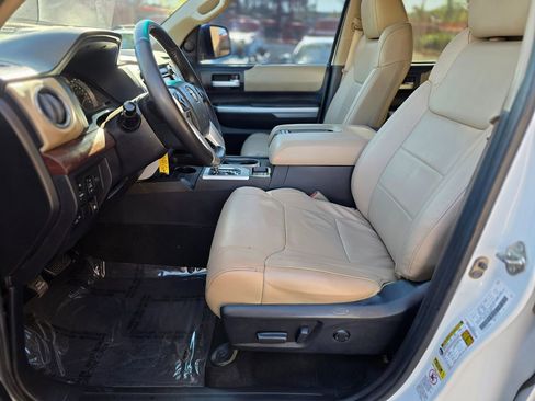 Used 2016 Toyota Tundra Limited image 22
