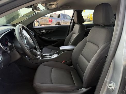 Used 2025 Chevrolet Malibu LT FWD image 28