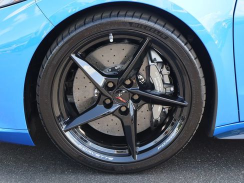 Certified 2025 Chevrolet Corvette E-Ray AWD/4WD image 39