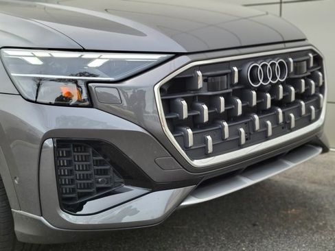 Used 2025 Audi Q8 Premium w/ Convenience Package image 41