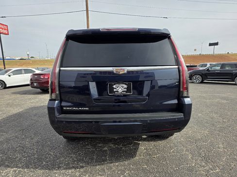 Used 2020 Cadillac Escalade Luxury image 6