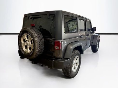 Used 2018 Jeep Wrangler Unlimited Sport w/ Connectivity Group AWD/4WD image 5