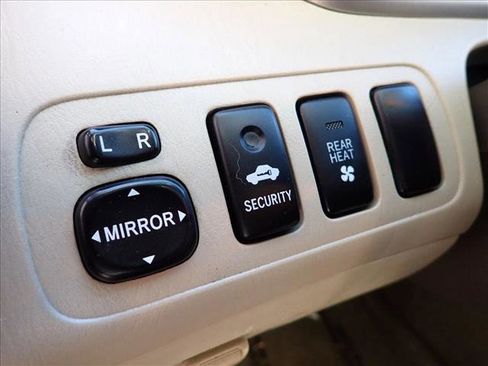 Used 2006 Toyota Highlander 4WD Hybrid image 16