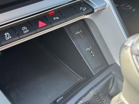 Used 2019 Audi Q3 2.0T Premium w/ Convenience Package image 11