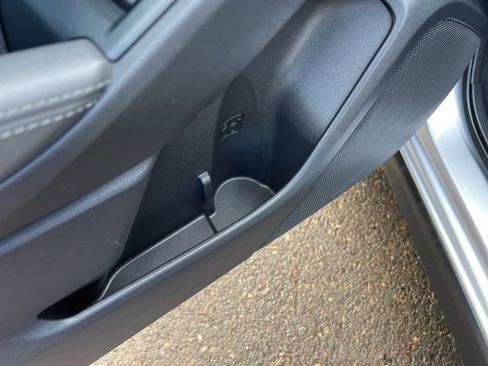 Used 2024 Subaru Crosstrek 2.0i Premium image 41