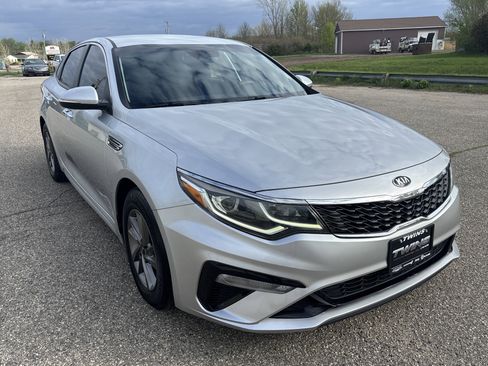 Used 2020 Kia Optima LX FWD image 1