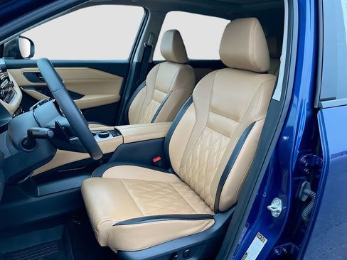 Used 2023 Nissan Rogue Platinum w/ Platinum Premium Package image 27