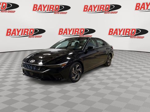 Used 2024 Hyundai Elantra Limited FWD image 4
