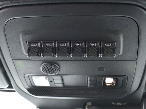 New 2025 Ford Bronco Badlands image 33