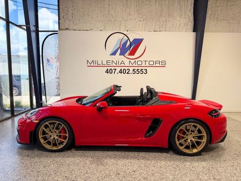 Used 2022 Porsche 718 Boxster Spyder RWD image 1