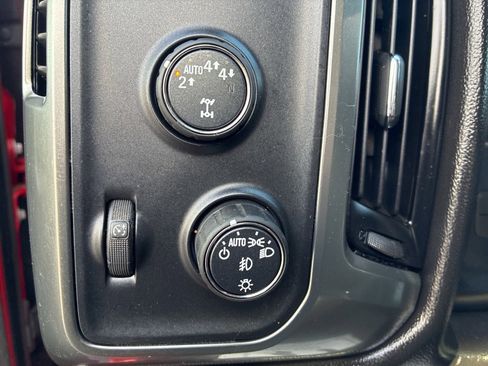 Used 2018 Chevrolet Silverado 1500 LT w/ All Star Edition image 13