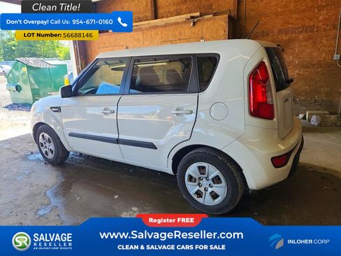 Used 2013 Kia Soul FWD image 3