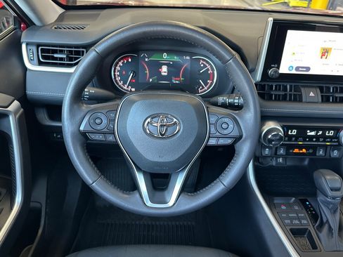 Certified 2025 Toyota RAV4 XLE w/ Convenience Package AWD/4WD image 14
