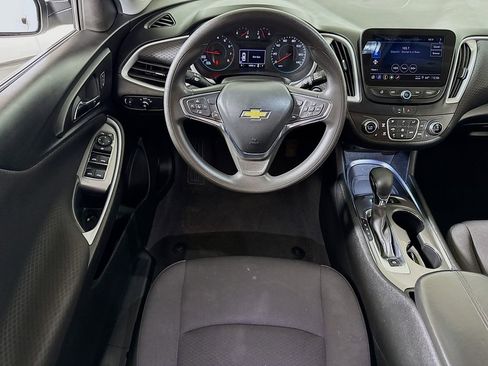 Used 2024 Chevrolet Malibu LT image 19