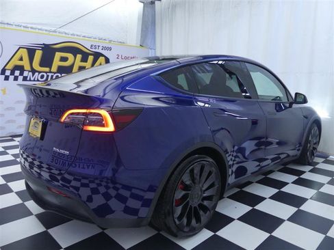 Used 2023 Tesla Model Y Performance AWD/4WD image 6