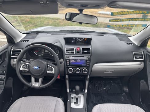 Used 2018 Subaru Forester 2.5i Premium w/ All-Weather Package image 23