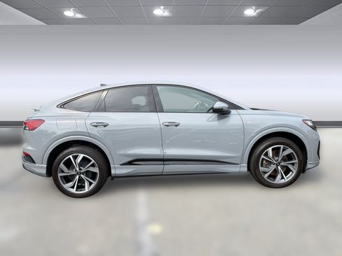 Used 2023 Audi Q4 e-tron Premium Plus w/ Premium Plus AWD/4WD image 8