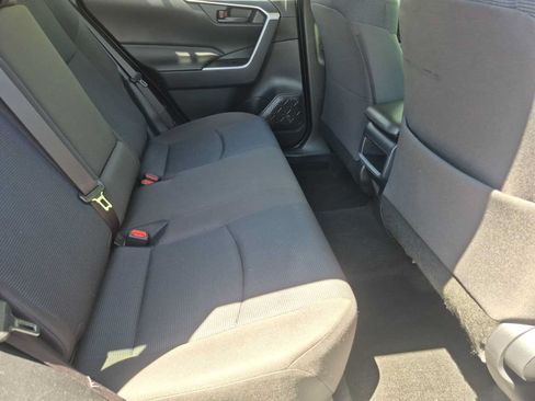 Used 2019 Toyota RAV4 LE w/ All Weather Liner Package AWD/4WD image 17