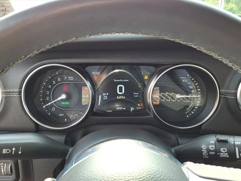 Used 2023 Jeep Wrangler Unlimited Sahara w/ Dual Top Group AWD/4WD image 15
