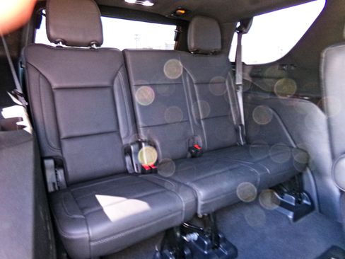 Used 2021 Chevrolet Tahoe LT image 16