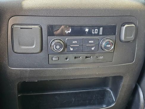 Used 2018 Chevrolet Tahoe Premier AWD/4WD image 19