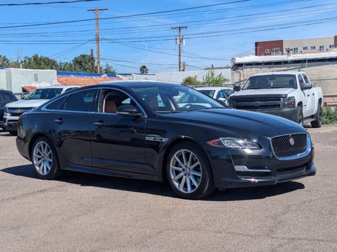 Used 2019 Jaguar XJ R-Sport image 1