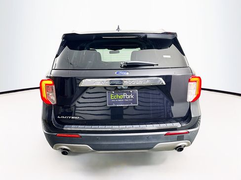 Used 2024 Ford Explorer Limited image 7