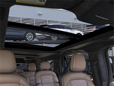 New 2026 Lincoln Navigator L Black Label AWD/4WD image 22