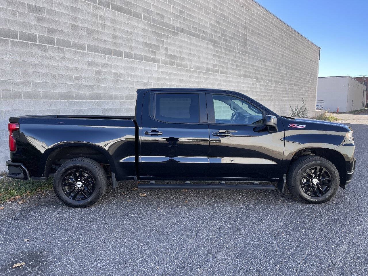 Used 2022 Chevrolet Silverado 1500 RST AWD/4WD image 5