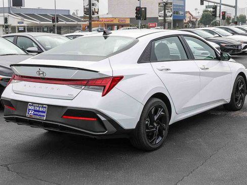 New 2026 Hyundai Elantra Sport FWD image 6