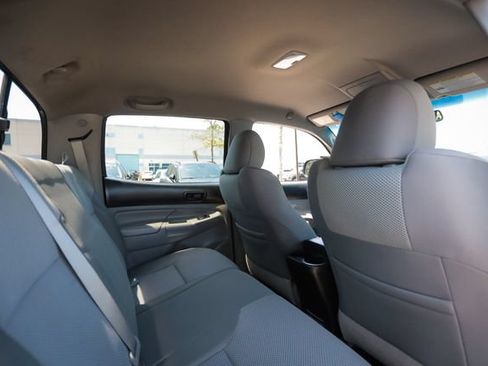 Used 2015 Toyota Tacoma 4x4 Double Cab w/ TRD Sport Package image 44