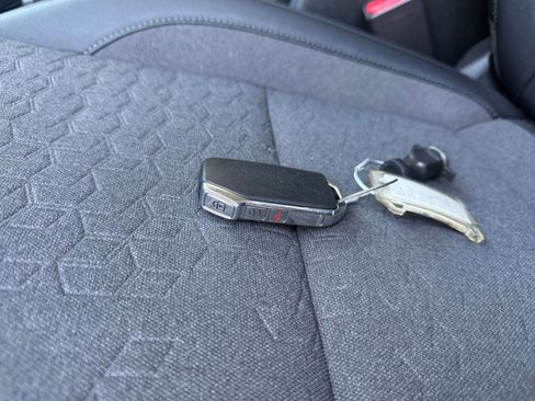 Used 2025 Kia Seltos S image 20