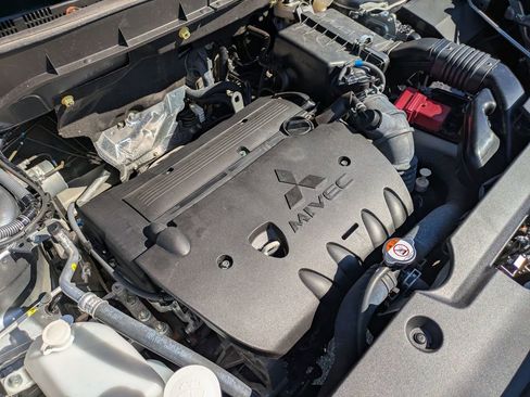 Used 2024 Mitsubishi Outlander Sport SE image 12