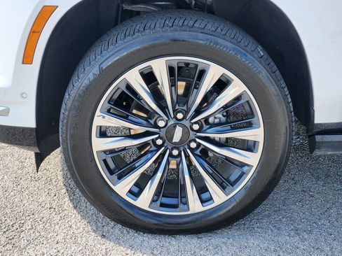 Certified 2025 Cadillac Escalade Premium Luxury w/ Touring Package AWD/4WD image 31