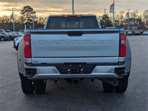 New 2026 Chevrolet Silverado 3500 LT image 4