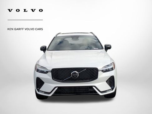 New 2026 Volvo XC60 B5 Plus w/ Protection Package Premier image 9