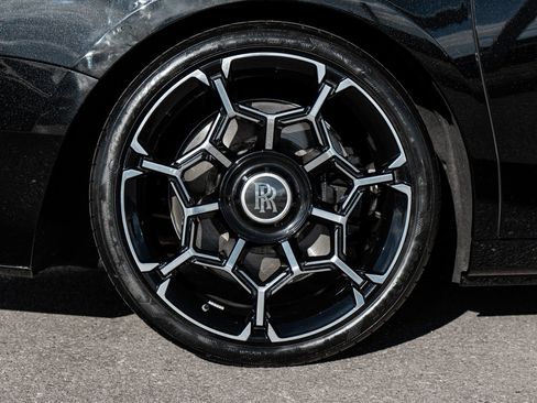 Used 2025 Rolls-Royce Ghost Black Badge image 15