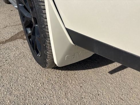 Used 2015 GMC Yukon Denali w/ Open Road Package image 19