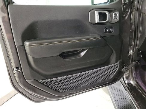 Used 2025 Jeep Wrangler Sahara 4xe w/ Safety Group image 21