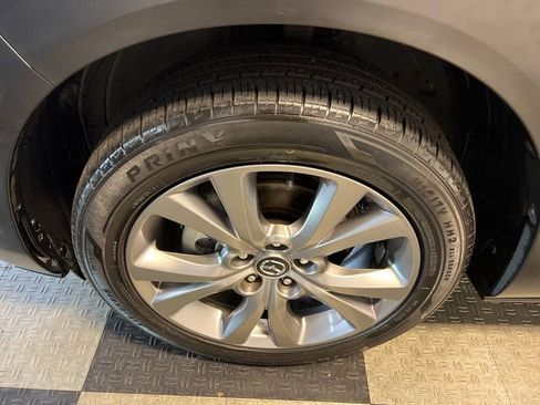 Used 2020 MAZDA CX-30 FWD w/ Preferred Package image 9