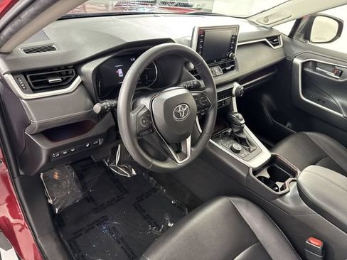 Used 2020 Toyota RAV4 Limited w/ Limited Grade Weather Package AWD/4WD image 24