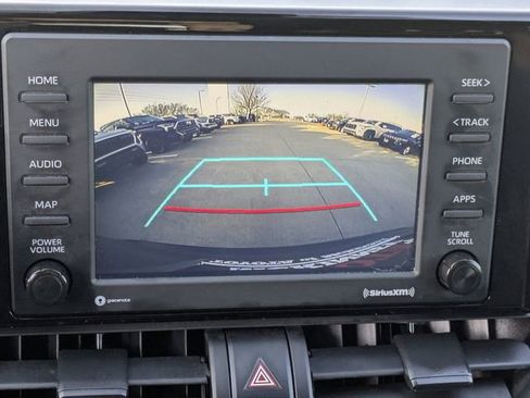 Used 2022 Toyota RAV4 LE image 18