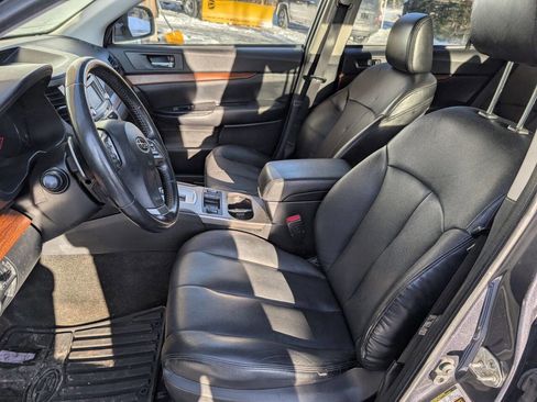 Used 2013 Subaru Outback 2.5i Limited image 16