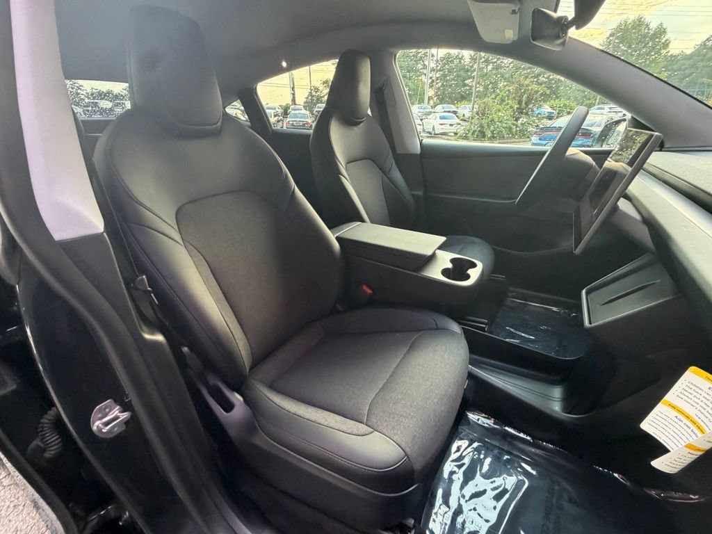 Used 2026 Tesla Model Y AWD image 30