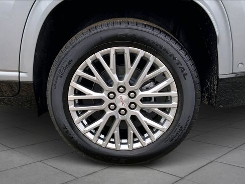 New 2026 GMC Acadia Denali w/ Super Cruise Package FWD image 11