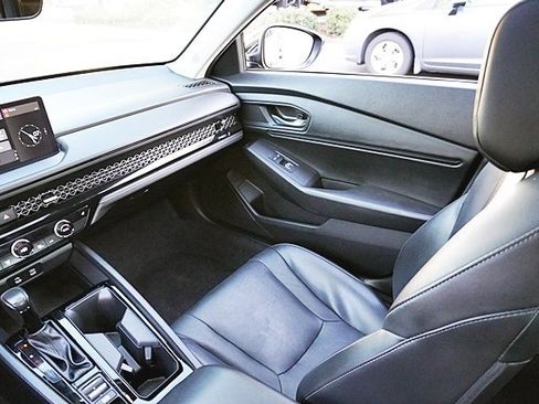 Used 2024 Honda Accord EX-L image 22