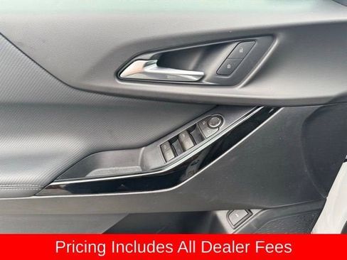 New 2026 Chevrolet Equinox LT w/ Convenience Package II FWD image 4