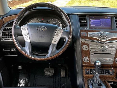 Certified 2017 INFINITI QX80 4WD w/ Driver Assistance Package image 17